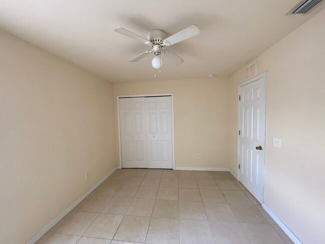 Photo - 910 SE 12th Terrace