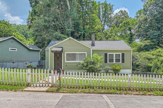 Building Photo - 1744 S Olympian Way SW Rental