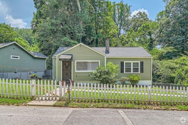 Building Photo - 1744 S Olympian Way SW Rental