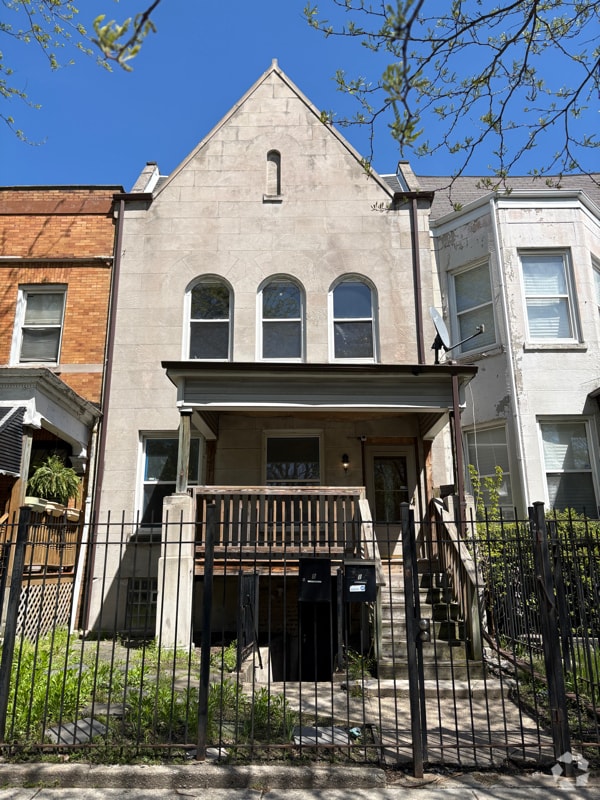 Building Photo - 4217 S Prairie Ave Rental
