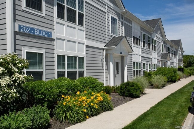 Photo - 262 Indian Head Rd Unit 203