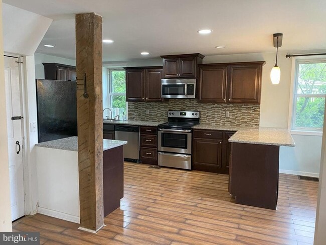 Photo - 7097 Union Deposit Rd