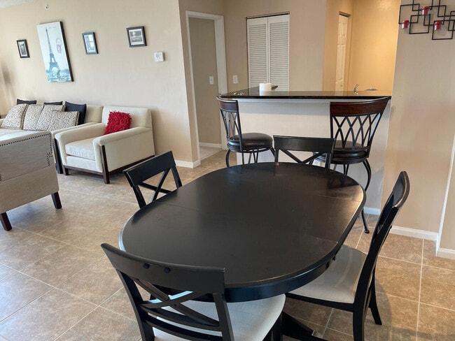 Photo - 651 Okeechobee Blvd Unit 501