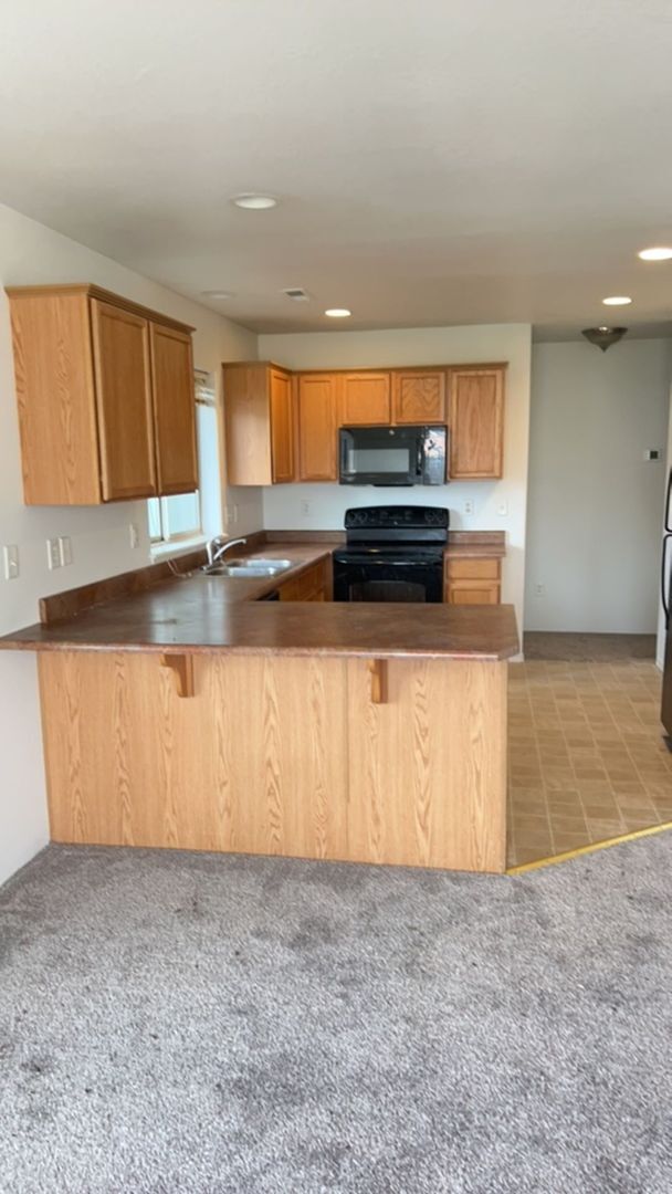 Photo - 3 Bedroom 2 Bath Duplex