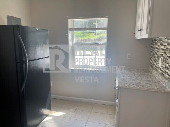 Photo - Section 8 Accepted - Well Kept Two Bedroom...