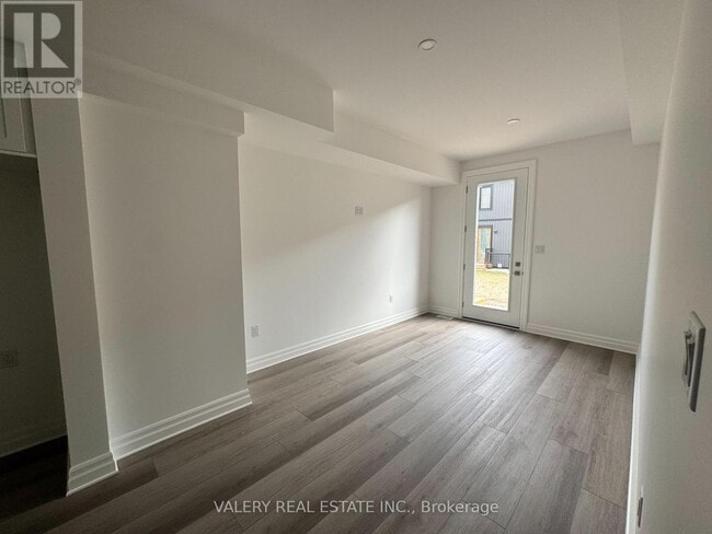 Photo - 7489 Marvel Dr