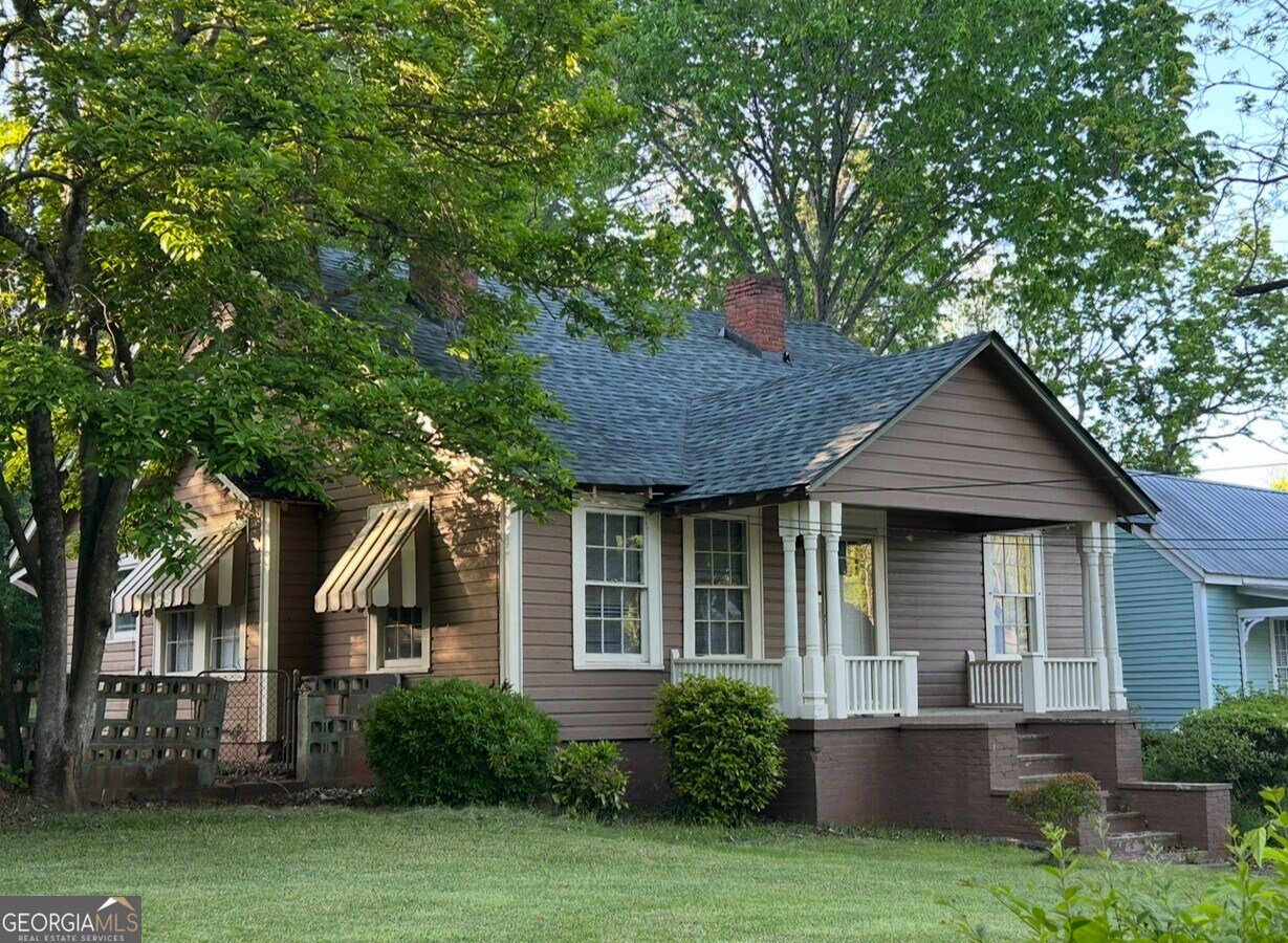 Photo - 299 N 2nd St