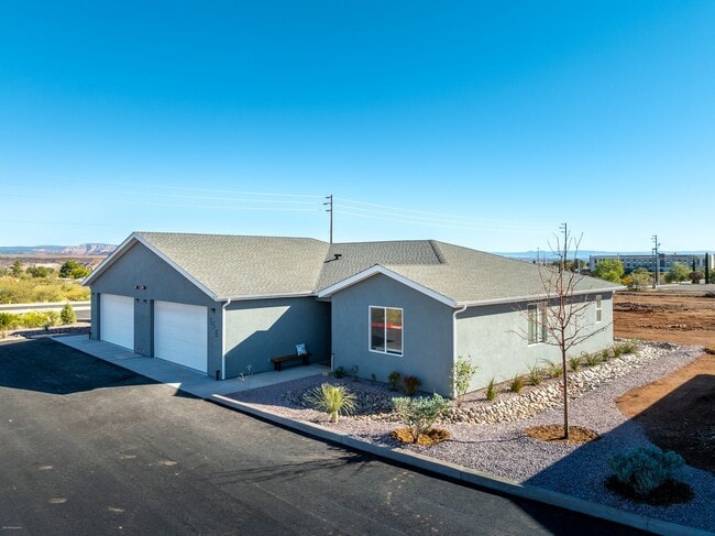 Photo - 15NAD Unidad #B