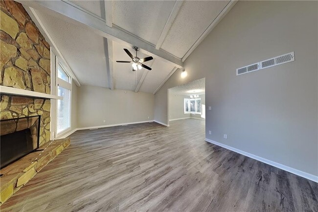 Photo - 2021 Kramer Way