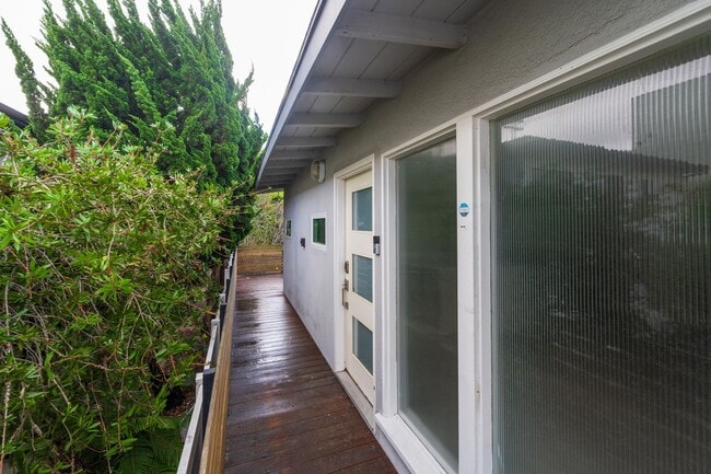 Photo - Private and Comfy Manhattan Beach Home