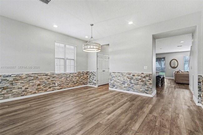 Photo - 2251 Napone Ln