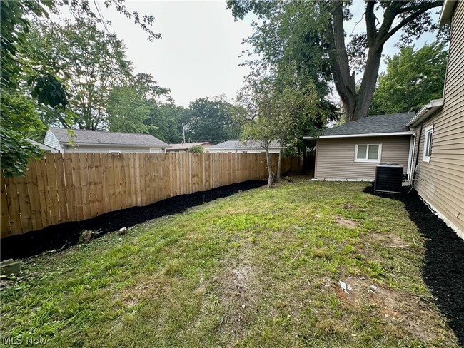 Photo - 5636 Hopkins Rd