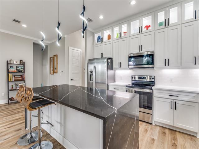 Photo - 1322 Strickland St