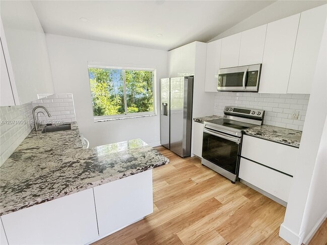 Photo - 8035 Lake Dr Unit 205