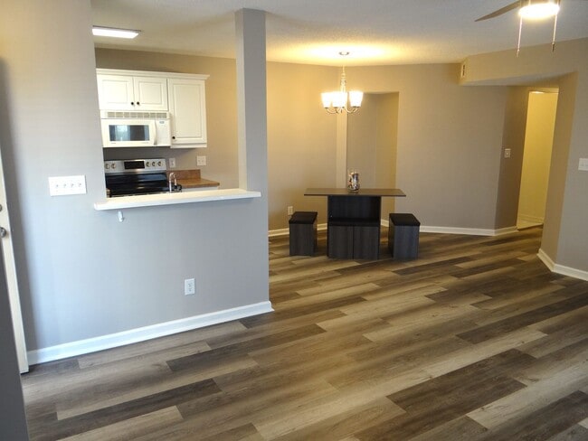 Photo - Long term ground floor rental- Rent Specia...