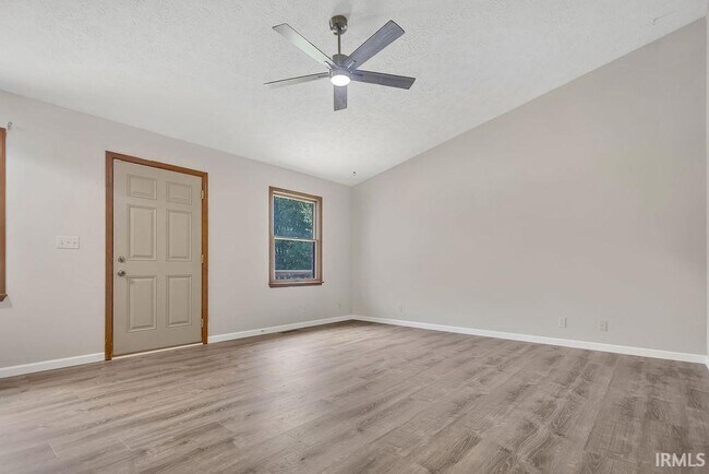 5000 Rockport Rd