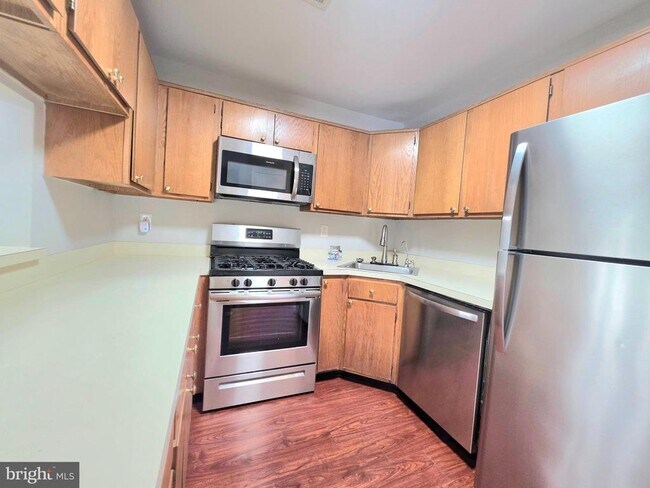 Photo - 24 Coral Tree Ct