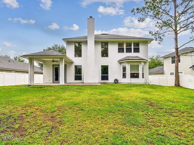 Photo - 944 Waverly Bluff Ct