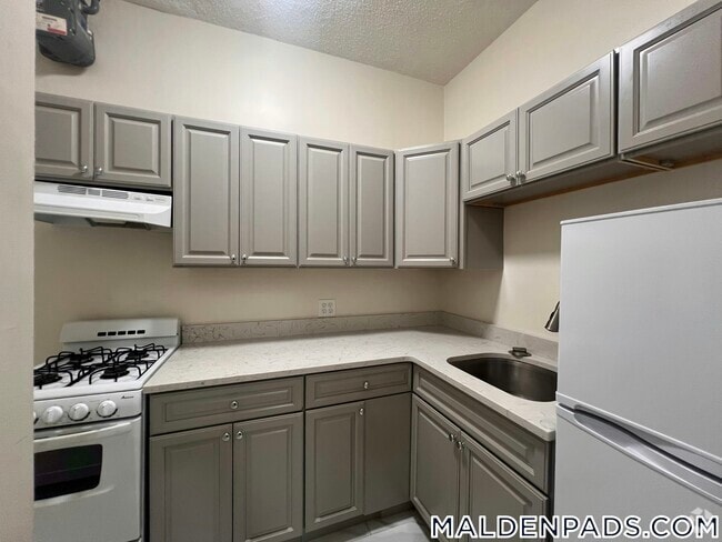 Building Photo - 17-19 Washington St. Rental