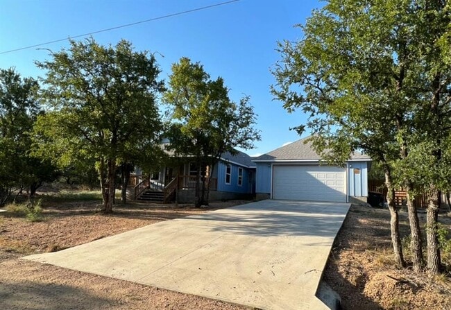 Photo - 111 E Hickory Dr
