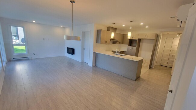 Photo - 866 Rue Anne-Hébert Unit 878 Anne-Hebert