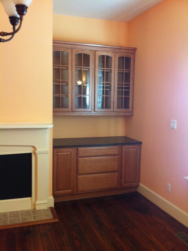 Photo - 306 Cabell St