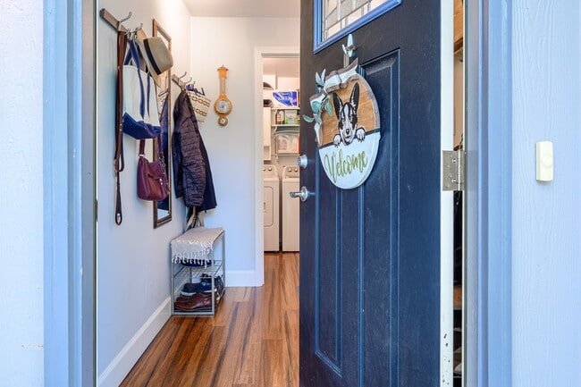 Photo - 1003 Wave Rd