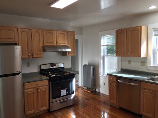 Photo - 44 Waverley Ave Unit Waverley