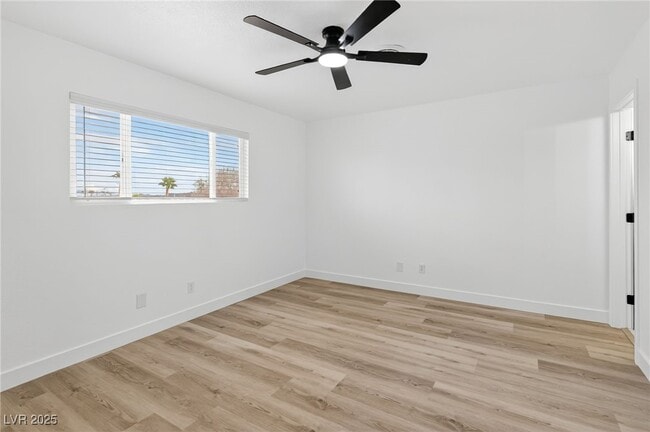 Building Photo - 405 Scenic Dr