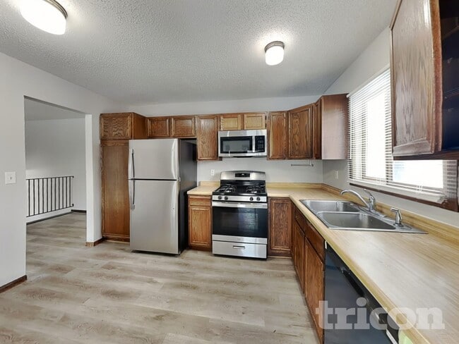 Photo - 3401 75th Ave N