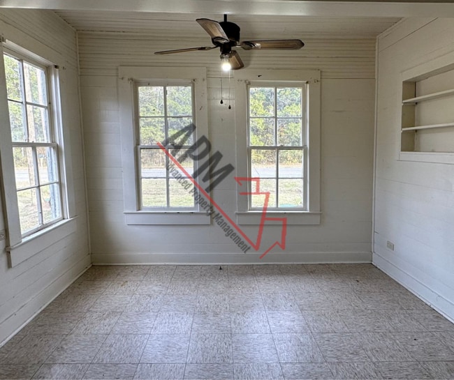 Photo - Cute Little 2 bedroom House