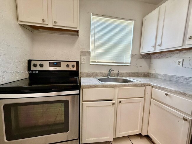 Photo - 1700 SW 44th Terrace Unidad 101-3