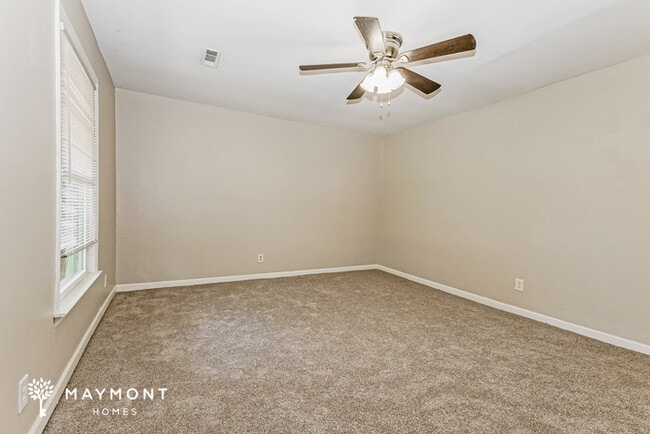 Photo - 124 Jean Wells Dr