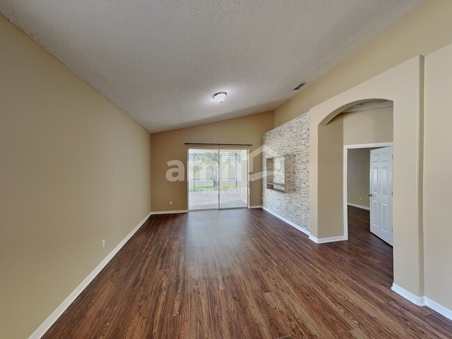 Photo - 1714 Cedar Lake Dr