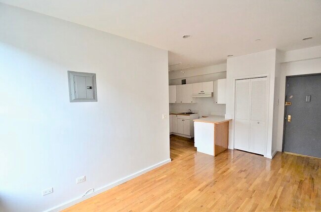 Photo - 500 W 148th St Unidad 2G