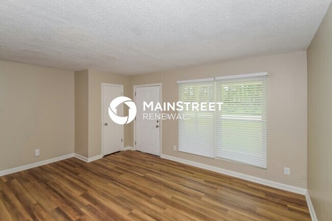 Photo - 4 Bedroom Pet-Friendly Home in Leeds, AL with Main Street Renewal