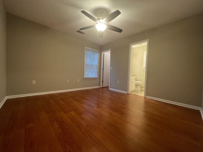 Building Photo - 2204 Gretels Hunt