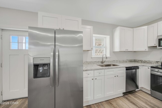 Photo - 3904 Ocean View Dr Unidad B