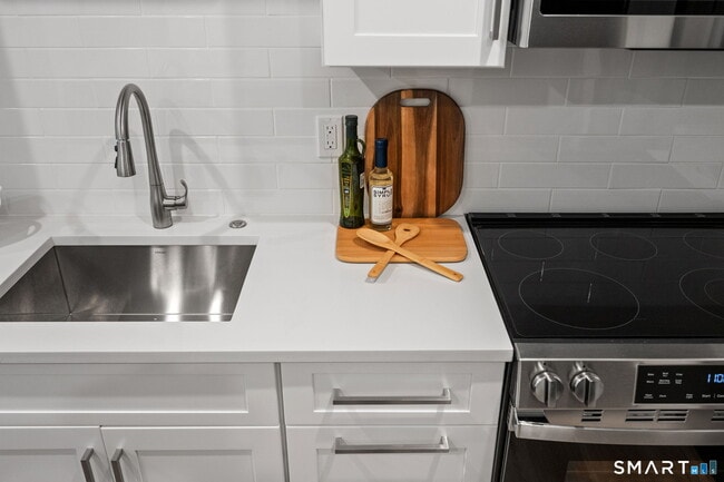 Photo - 131 Beach Rd Unit 202