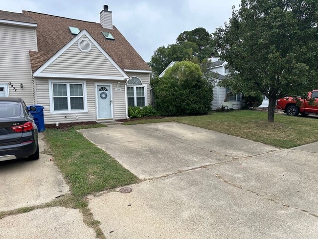 Photo - End Unit Townhouse for Rent