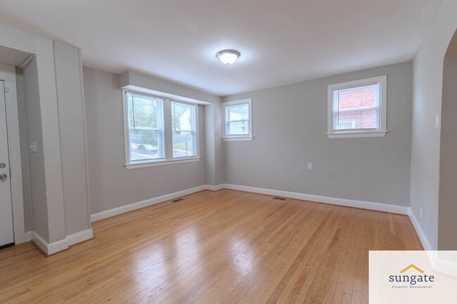 Photo - 615 Winston Ave