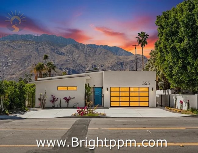 Building Photo - 555 N Sunrise Way