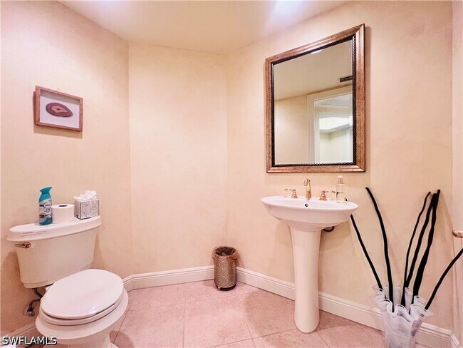 Photo - 23850 Via Italia Cir Unit 605