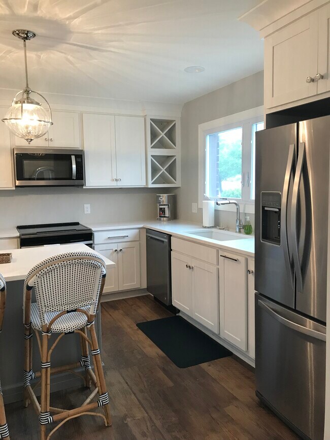 Photo - 96 Seaspray Ct