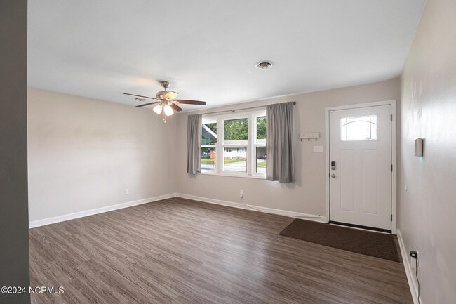 Photo - 309 Cole Dr