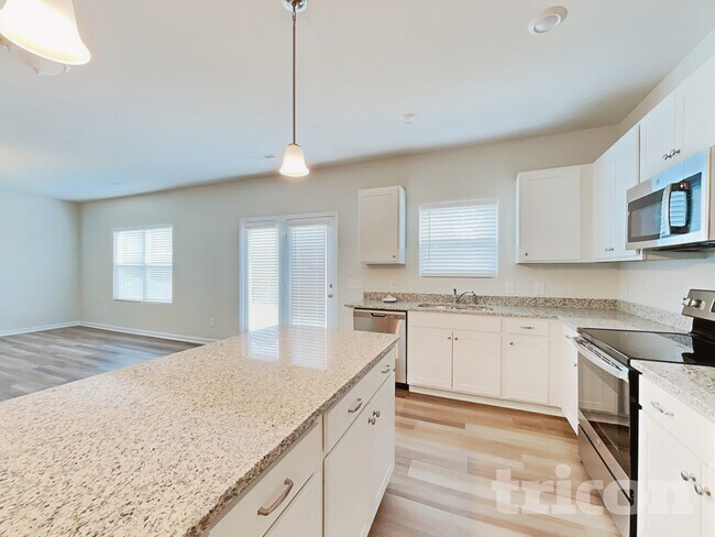 Photo - 3718 Streamside Dr