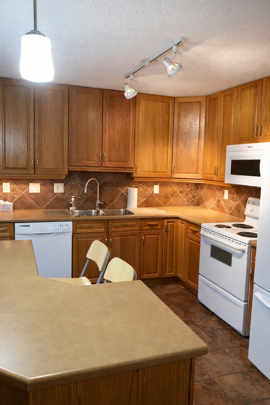 Photo - 8912-8156 156 St NW