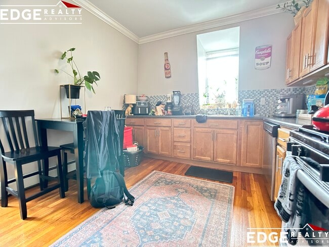 Photo - 33 Bigelow St Unit 3