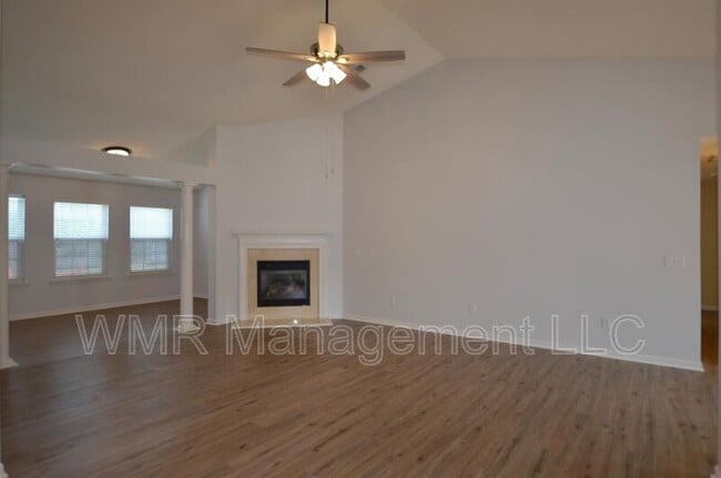 Photo - 2011 Oakbriar Cir