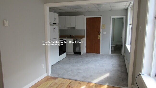 Building Photo - 1 Foster St Unit 4 Rental